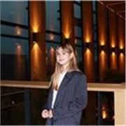 Estudiante universitaria en Holanda, tras haber cursado bachillerato internacional, con título de C1 de Cambridge en inglés. 