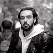 Je suis photographe et vidéaste je donne des cours sur la lumière le cadrage et le montage.