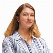 Laureata in Scienze Politiche e Relazioni Internazionali disponibile per affiancamento allo studio di materie umanistiche