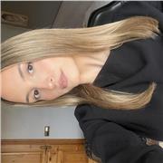 Soy una estudiante de educación primaria y daría clases a alumnos de primaria o de la ESO en todos los ámbitos y temas.