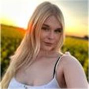 Klavier Unterricht. Ich bin 14 Jahre alt und spiele seit mehreren Jahren Klavier