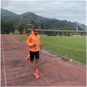 Instructor en acondicionamiento fisico y entrenamiento deportivo con experiencia en atletismo para niños y alto rendimiento
