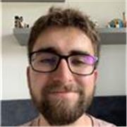 Estudiante de ingeniería que imparte clases de mates y física para primaria y la ESO