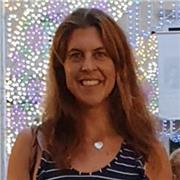 Laureata in Lingue e Scienze del Linguaggio presso Università Ca'Foscari. Master in Didattica delle Lingue Straniere. Insegnante