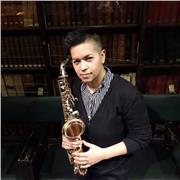 Profesor con amplio conocimiento de estilos, improvisación lenguaje musical y técnica en el saxofon