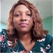 An English tutor who teaches students at all levels