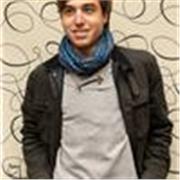 Profesor claro y cercano para estudiantes curiosos y motivados, con clases dinámicas, prácticas y adaptadas al ritmo individual.