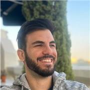 A punto de terminar un doctorado en física cuántica. Me encanta transmitir la física y las matemática de manera sencilla.