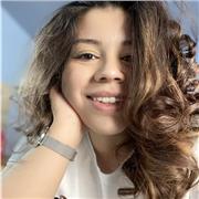 Insegnante di grammatica spagnola.
Sono lieta di poter dare lezioni di spagnolo ed incitare le persone a fare di più