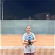 Tennistrainerin mit 7 Jahren Erfahrung bietet Training für Anfänger und Fortgeschrittene in Berlin an