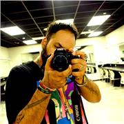 Producteur audiovisuelle avec expérience dans l’enseignement de la photographie