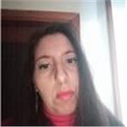 Diplomata di 43 anni appassionata sin da bambina della lingua italiana, impartisce lezioni!