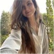 Profesora de inglés apta para todas las edades. 