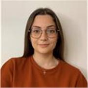 Laureata in traduzione e interpretariato in lingua francese offre lezioni da livello A1 a C1