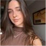 Profesora (estudiante de grado de Educación Infantil) de apoyo escolar para alumnas y alumnos desde infantil hasta la ESO