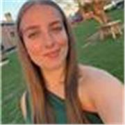 Profesora de matemáticas da clase hasta la ESO