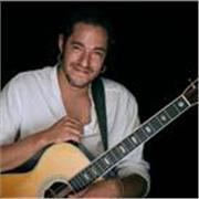Profesor de guitarra. Desarrolla tu propio estilo y recibe las herramientas necesarias para formar parte de la maravillosa comunidad mundial de guitarristas