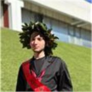 Insegnante di Storia dell'Arte impartisce lezioni a studenti di scuole medie e superiori