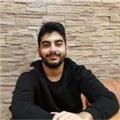 Ben (özellikle sınıf ortamında) enerjik, öğretmeyi seven ve dinamik bir kişiyim. Derslerim öğrenmeye aç olan herkese yöneliktir