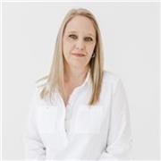 Veteran international online A-level teacher in London