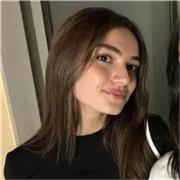 Studentessa di Lingue con certificazione CAE propone lezioni di inglese e di grammatica giapponese per scuola elementare, media e