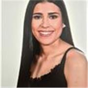 
Estudiante de Educación Infantil ofrece apoyo escolar a alumnos de la ESO. 