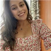 Profesora de gramática, escritura, ortografía imparte clases a personas de todas las edades