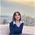Sabırlı, anlaşılır ve planlı bir eğitmenim; derslerim temelini güçlendirmek isteyen öğrencilere yöneliktir