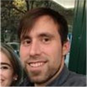 Ayudo a los estudiantes a conseguir una buena base en matemáticas, y preparamos exámenes