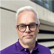 Executive & Life Coach with over 25+ years of leadership experience