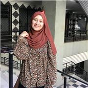I have two years of experience as an online teacher of English (I teach adults and teenagers)