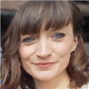 Calificada CELTA (Cambridge) para ensenar inglés. Experiencia con niños, adolescentes y adultos en Reino Unido y Francia.