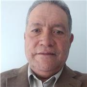 Profesor de matemáticas con estrategias innovadoras para el aprendizaje