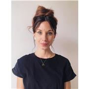 Insegnante di 36 anni laureata in lingue e certificata C1 in inglese offre ripetizioni di inglese ed italiano.