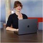 Architecte d’intérieur capable d’enseigner les logiciels de design ( autocad, archicad, indesign) , l’architecture d’intérieur, le droit du design, le crochet et l’art