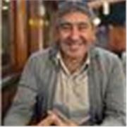 Licenciado en Matemáticas, da clases online a alumnos de enseñanza media y universitaria