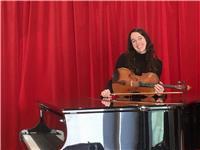 Violin, viola and cello lessons in English