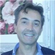 Docente di pianoforte impartisce lezioni private