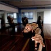 Soy maestra en danza contemporana (floorwork technique), acondicionamiento fisico para bailarines, pilates mat.
