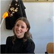 Ciao! Sono lieta di darvi lezioni di lingua italiana