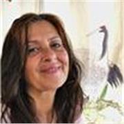 Educadora de vocación, podría apoyar en refuerzo escolar a niños y niñas que no puedan salir de casa o desplazarse.