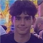 Profesor de refuerzo de Lengua Castellana y Literatura con un muy buen trato con los niños