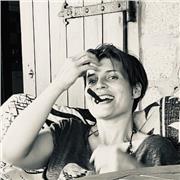 Traductrice de langue maternelle italienne offre des cours particuliers en ligne pour étudiants et adults