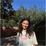 Estudiant de 4rt del doble grau de Física i Matemàtiques a la UAB, amb 5 anys d'experiència com a professora particular.