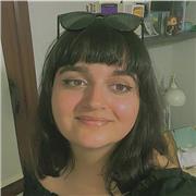 Me llamo Mónica, tengo 20 años y soy estudiante de tercer curso de Educación Social en la UPV (Leioa), con más de tres años de experiencia impartiendo clases particulares de refuerzo para niños y niñas