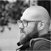 Ingeniero Telemático formándome en el ámbito educativo. Nivel de inglés nativo y amplio conocimiento de Informática, Mates yFísica