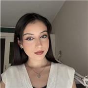 Hai bisogno di una mano con i compiti? Sono Caterina e sono qui per te! Aiuto compiti per scuole elementari e medie.