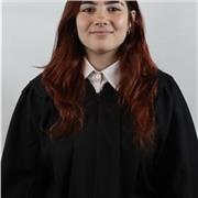 Alumna de 1º de Bachillerato que impartirá clases de matemáticas a estudiantes de la ESO y puede ser de forma online o presencial