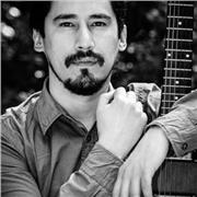Músico Profesional en la pedagogía instrumental ofrece clases de guitarra
