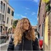 Studentessa al quinto anno di liceo scientifico